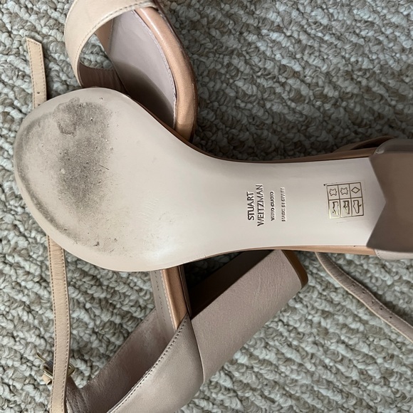 Stuart Weitzman NearlyNude Ankle Strap Sandal - Picture 5 of 10